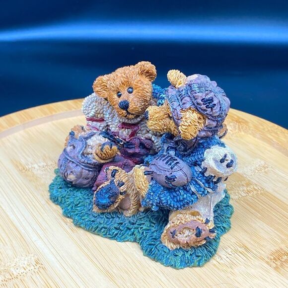 Boyd’s Bears & Friends Football Buddies from 1995 in mint condition with box - Picture 6 of 12